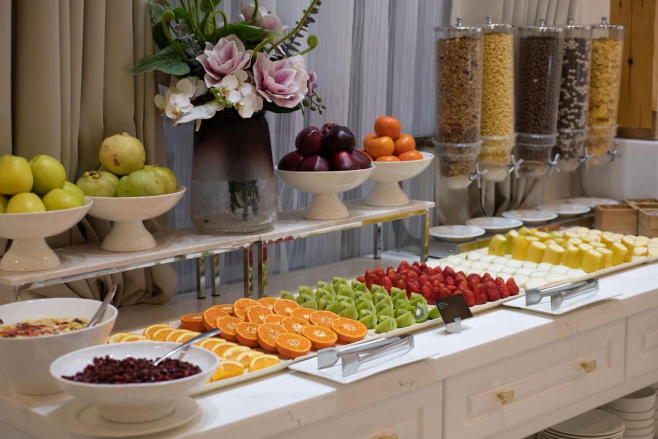 Lotte City Hotels Tashkent Palace Екстериор снимка