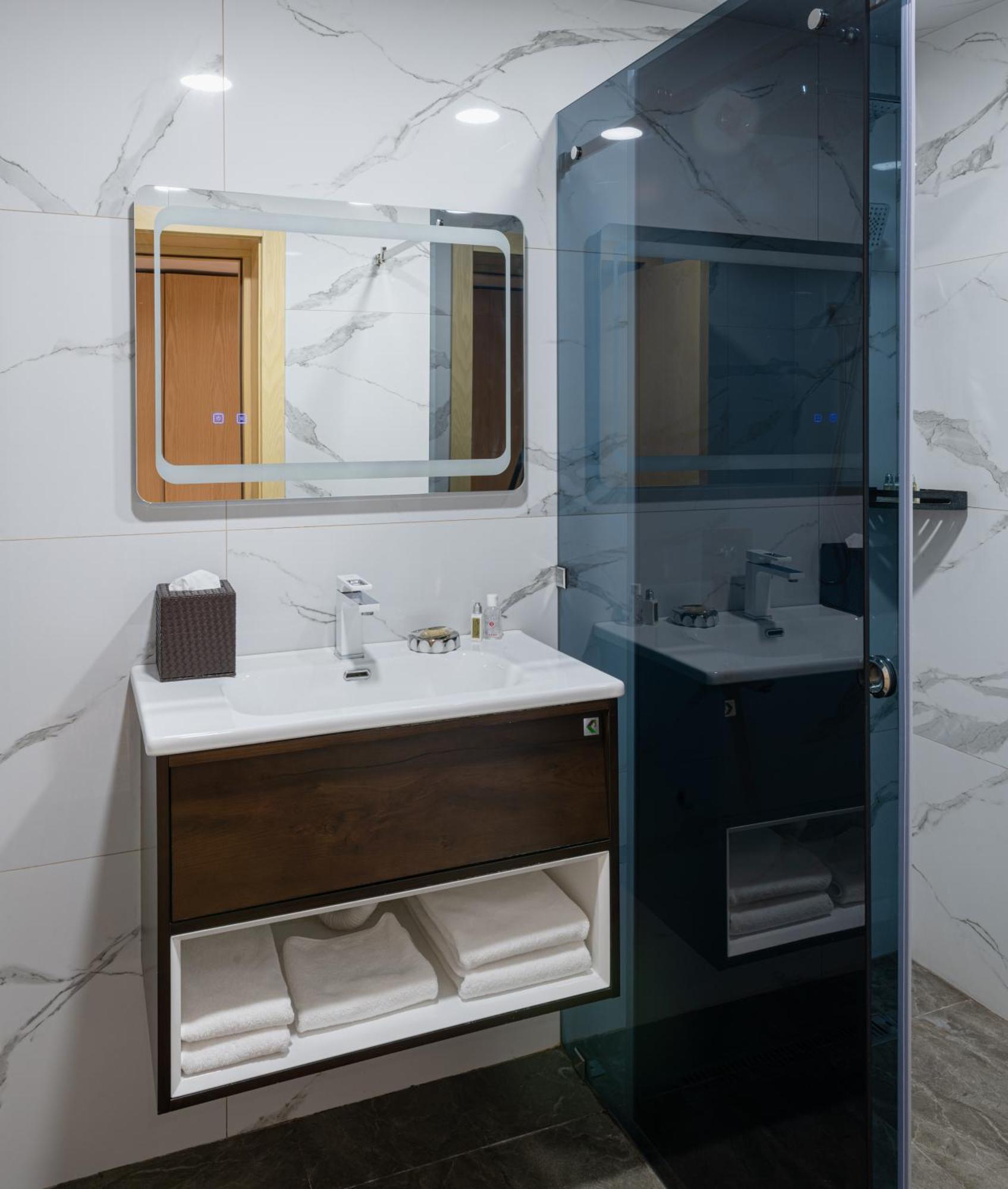 Lotte City Hotels Tashkent Palace Екстериор снимка